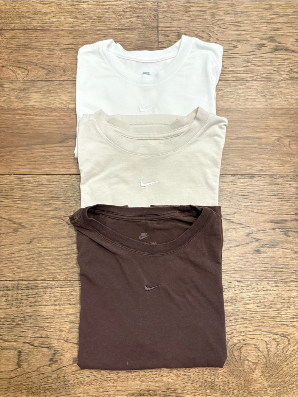 Nike bundle of 3 Short-Sleeve Tees in White, Cream, Brown